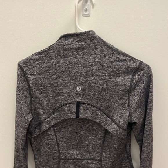 Lululemon Define Jacket - Picture 4 of 4